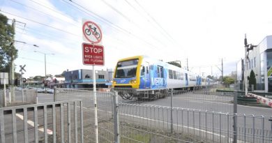 Blackburn Road level crossing